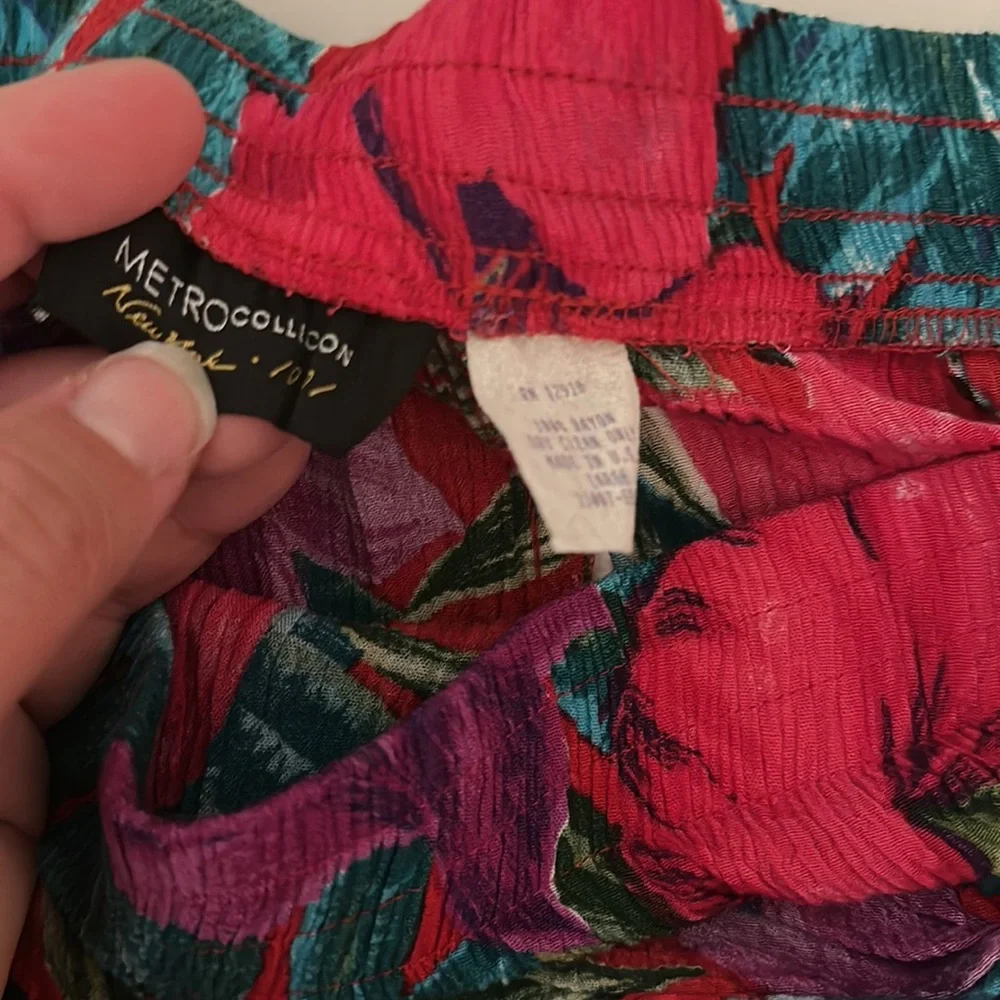 Metro Collection Vintage Gauzy Hawaiian Floral Midi Skirt Red Purple Size Large